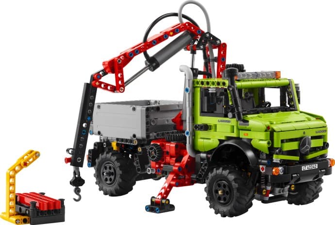 Mercedes-Benz Unimog U 5023 with Crane