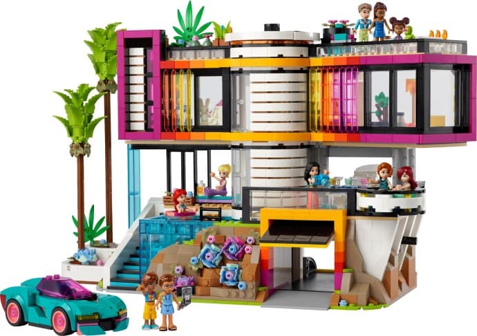 Andrea's Modern Mansion
